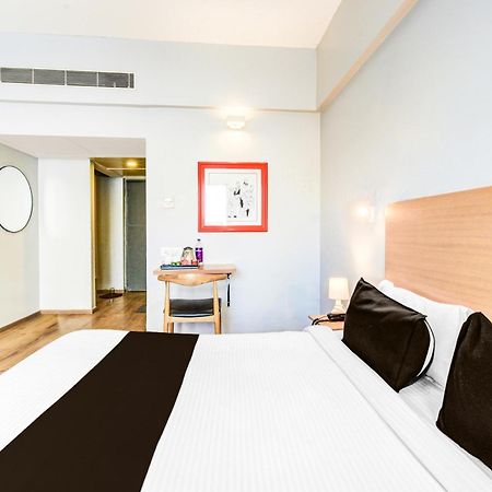 Hotel Super Townhouse Lakdikapul Hyderabad Exterior foto