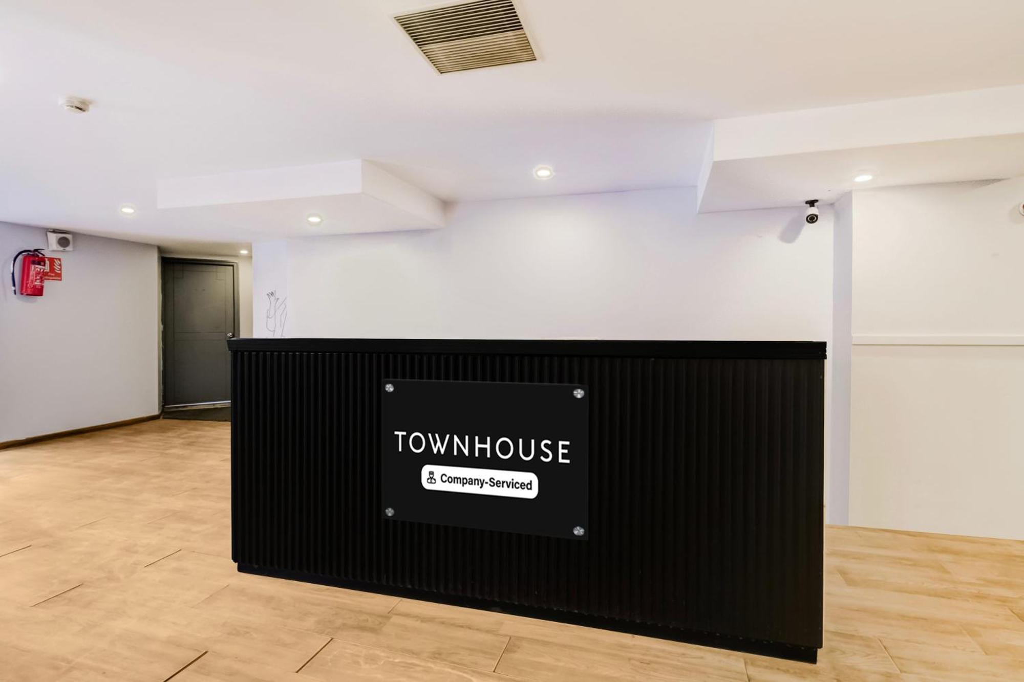 Hotel Super Townhouse Lakdikapul Hyderabad Exterior foto